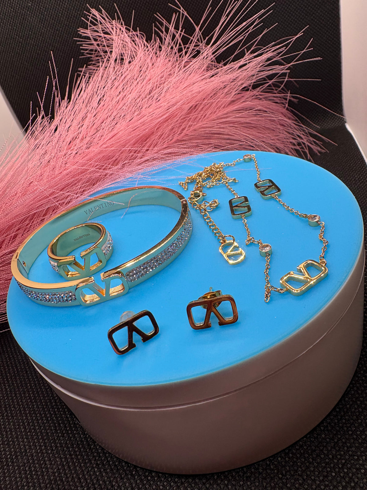 4pcs Lux jewelry