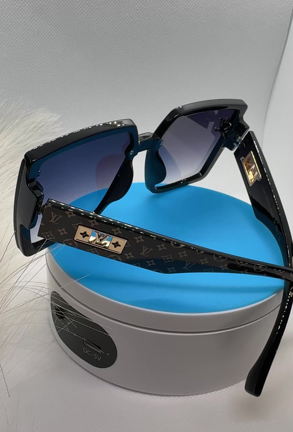Lux Fashion Sunglasses 2 Colors